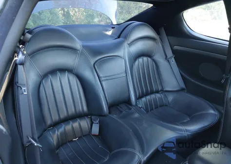 2004 Maserati Coupe Cambiocorsa/Gt z USA, uszkodzony, nr VIN ZAMBC38A240013882